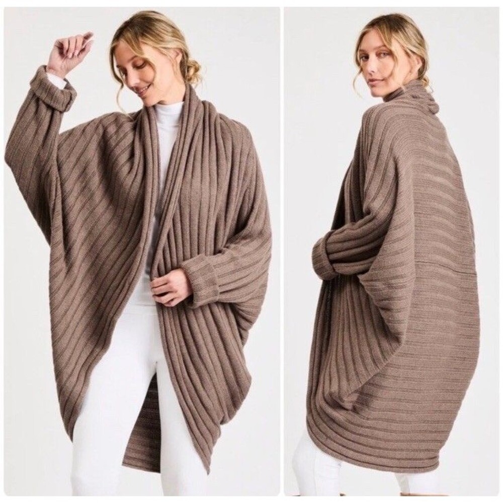 NWT +BERYLL Ava Quiet Luxury 100% Cashmere Oversized Ribbed Cocoon Cardigan OS